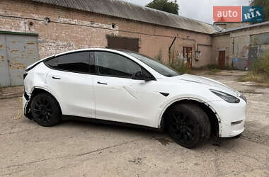 Позашляховик / Кросовер Tesla Model Y 2022 в 