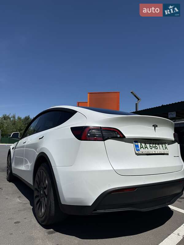 Внедорожник / Кроссовер Tesla Model Y 2021 в Киеве