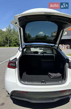 Внедорожник / Кроссовер Tesla Model Y 2021 в 