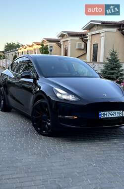 Позашляховик / Кросовер Tesla Model Y 2022 в 