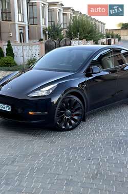 Позашляховик / Кросовер Tesla Model Y 2022 в 