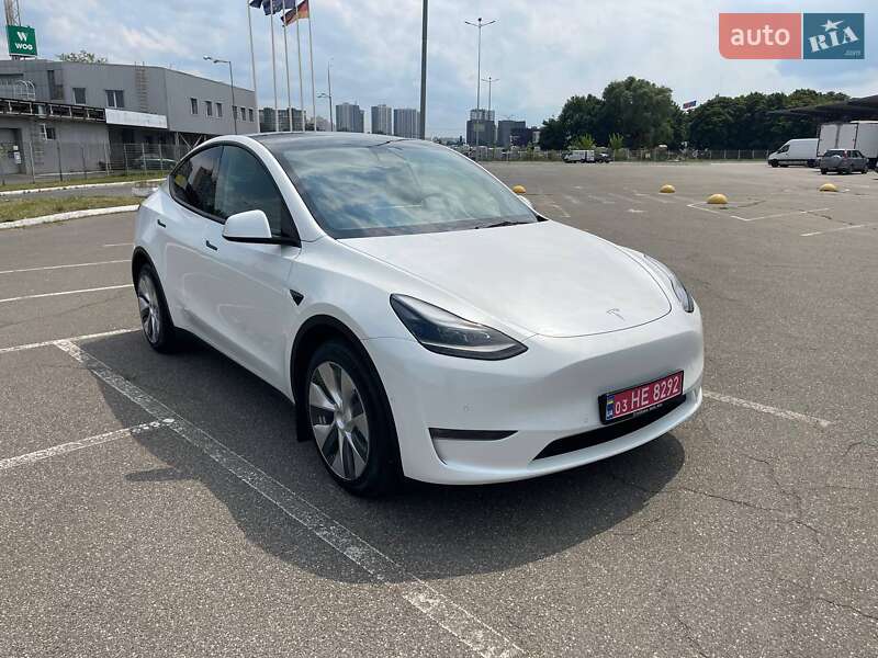 Позашляховик / Кросовер Tesla Model Y 2022 в Києві