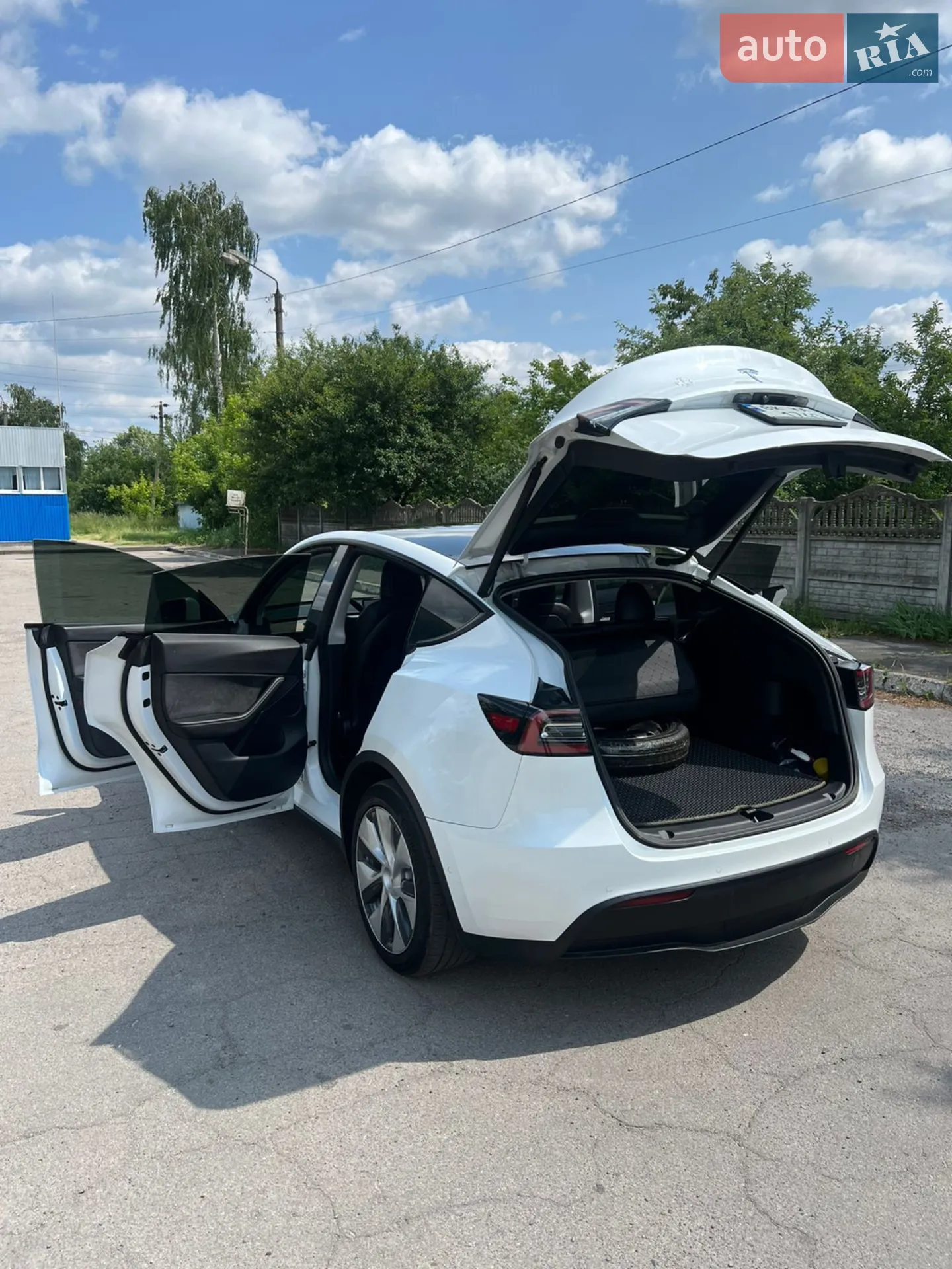 2020 Tesla Model Y - мініатюра 13