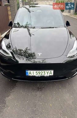 Внедорожник / Кроссовер Tesla Model Y 2023 в Киеве