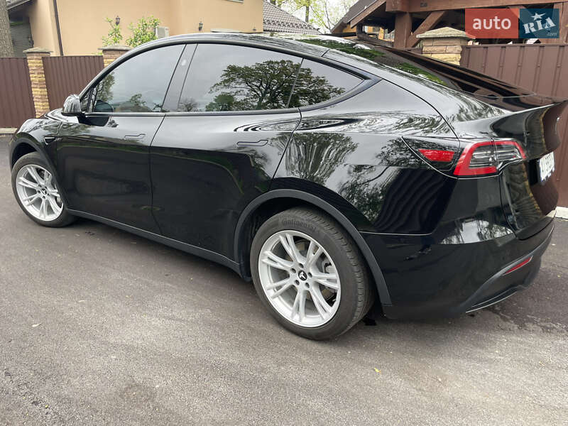 Позашляховик / Кросовер Tesla Model Y 2023 в Києві