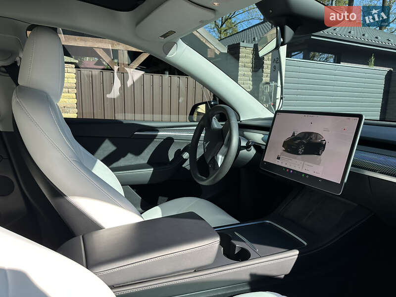 Позашляховик / Кросовер Tesla Model Y 2023 в Києві