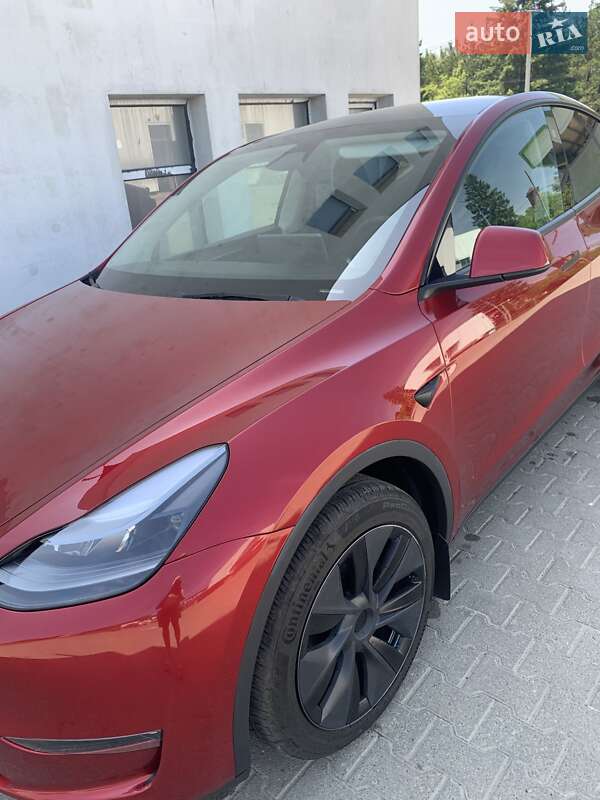 Внедорожник / Кроссовер Tesla Model Y 2024 в Сторожинце