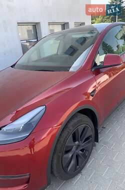 Внедорожник / Кроссовер Tesla Model Y 2024 в 