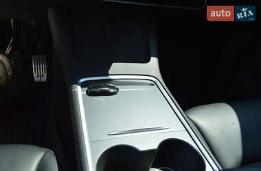 Внедорожник / Кроссовер Tesla Model Y 2021 в 