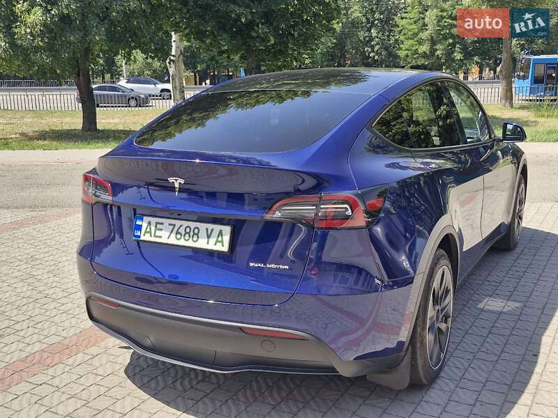 Внедорожник / Кроссовер Tesla Model Y 2023 в Днепре