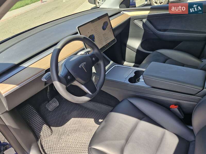 Внедорожник / Кроссовер Tesla Model Y 2023 в Днепре