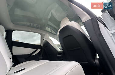 Позашляховик / Кросовер Tesla Model Y 2022 в 