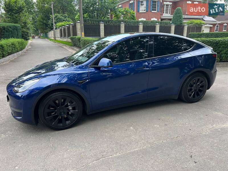Позашляховик / Кросовер Tesla Model Y 2022 в Києві