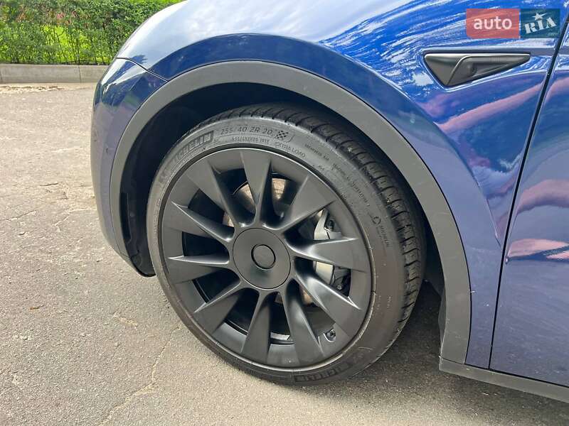 Позашляховик / Кросовер Tesla Model Y 2022 в Києві