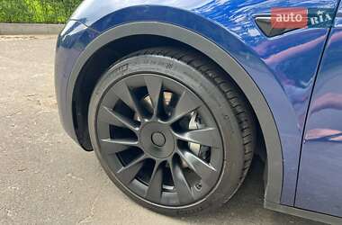 Позашляховик / Кросовер Tesla Model Y 2022 в 