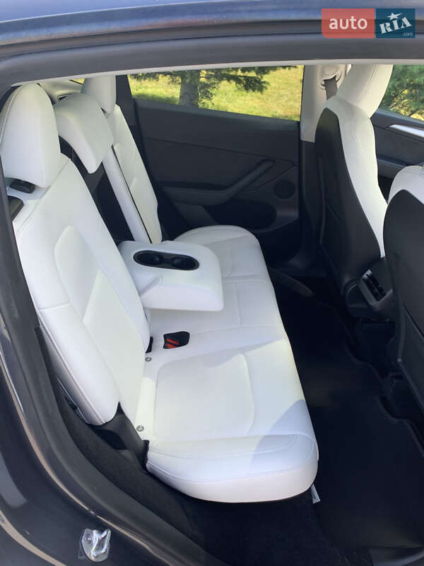 Позашляховик / Кросовер Tesla Model Y 2023 в Одесі