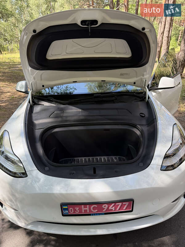 Внедорожник / Кроссовер Tesla Model Y 2022 в Ирпене