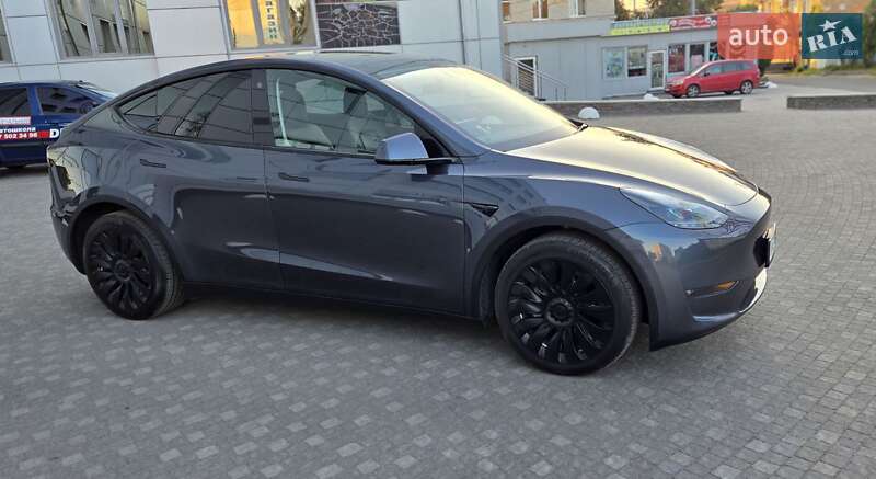 Позашляховик / Кросовер Tesla Model Y 2022 в Києві