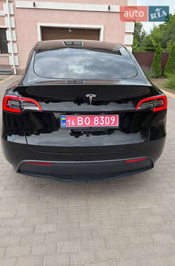 Внедорожник / Кроссовер Tesla Model Y 2024 в 