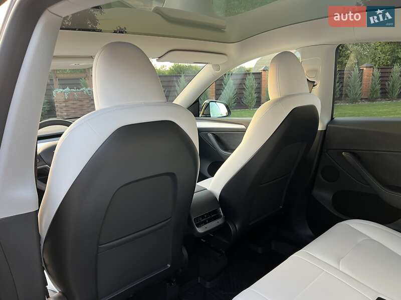 Внедорожник / Кроссовер Tesla Model Y 2023 в Киеве фото 47 Внедорожник / Кроссовер Tesla Model Y 2023 в Киеве