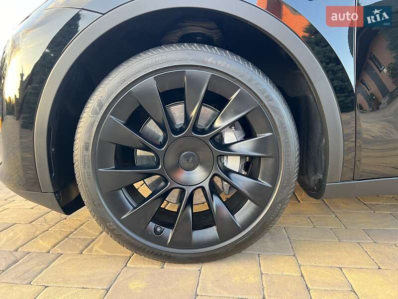 Внедорожник / Кроссовер Tesla Model Y 2023 в Киеве фото 15 Внедорожник / Кроссовер Tesla Model Y 2023 в Киеве