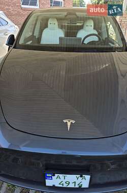 Внедорожник / Кроссовер Tesla Model Y 2023 в 