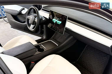 Позашляховик / Кросовер Tesla Model Y 2022 в 