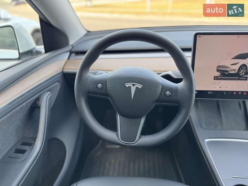 Внедорожник / Кроссовер Tesla Model Y 2023 в Кременчуге