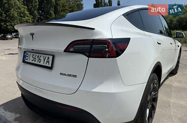 Внедорожник / Кроссовер Tesla Model Y 2022 в 