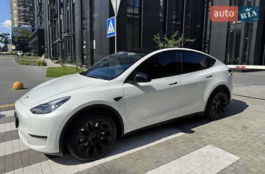 Внедорожник / Кроссовер Tesla Model Y 2021 в 
