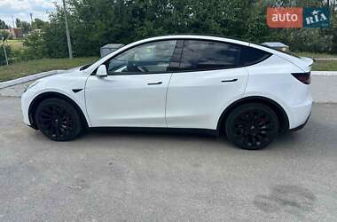 Внедорожник / Кроссовер Tesla Model Y 2020 в Киеве