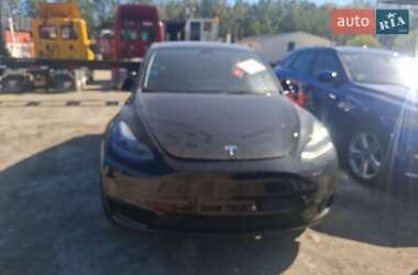 Позашляховик / Кросовер Tesla Model Y 2024 в 