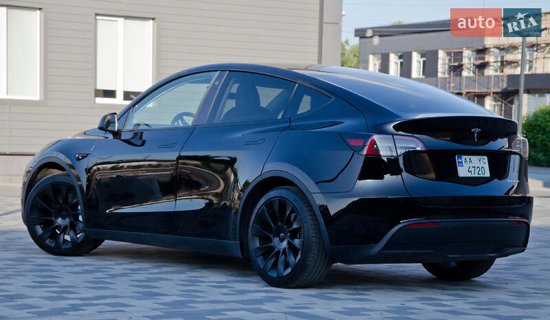 Позашляховик / Кросовер Tesla Model Y 2022 в Києві
