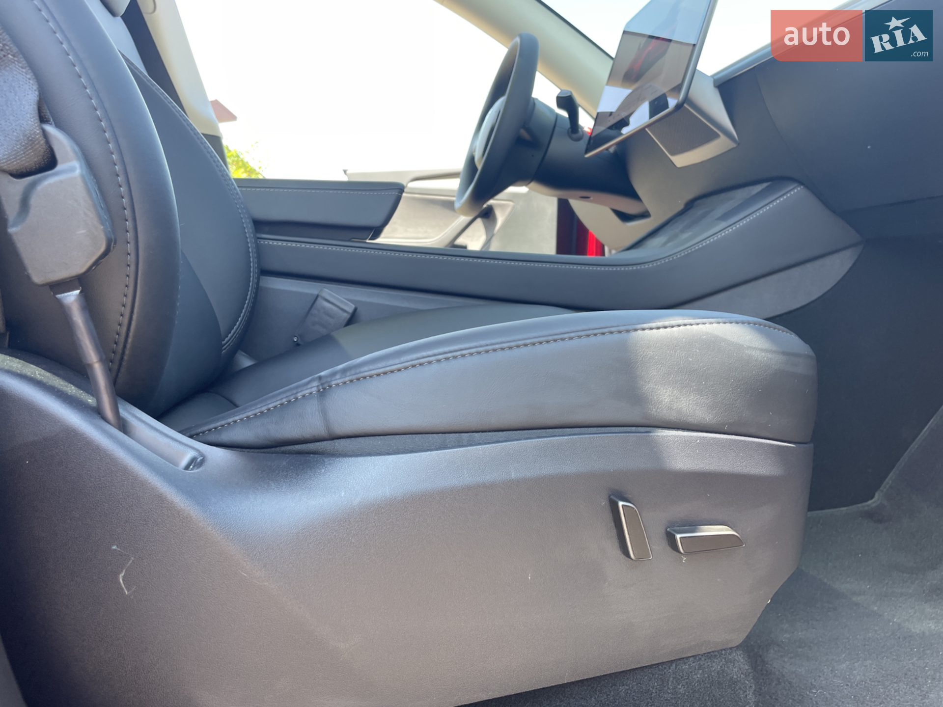 2024 Tesla Model Y - мініатюра 35