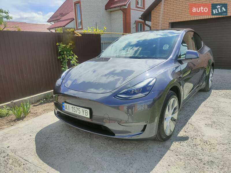 Позашляховик / Кросовер Tesla Model Y 2023 в Києві