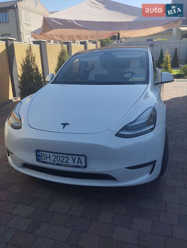 Внедорожник / Кроссовер Tesla Model Y 2020 в Одессе