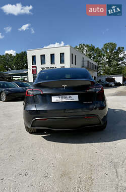 Внедорожник / Кроссовер Tesla Model Y 2024 в 