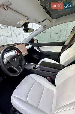 Внедорожник / Кроссовер Tesla Model Y 2021 в 