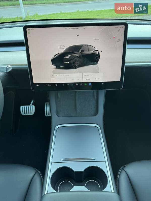 Позашляховик / Кросовер Tesla Model Y 2022 в Львові