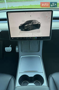 Позашляховик / Кросовер Tesla Model Y 2022 в 
