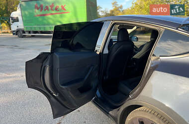Позашляховик / Кросовер Tesla Model Y 2021 в 