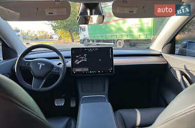 Позашляховик / Кросовер Tesla Model Y 2021 в 