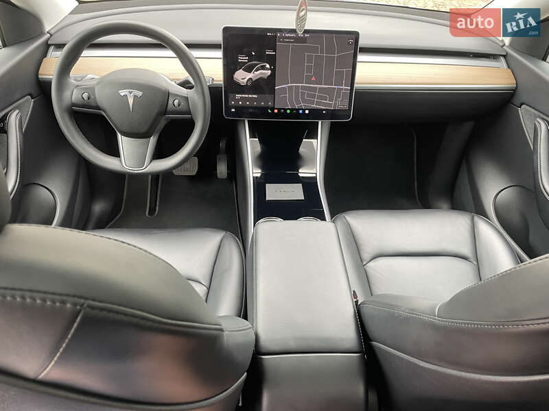 Позашляховик / Кросовер Tesla Model Y 2020 в Здолбуніві