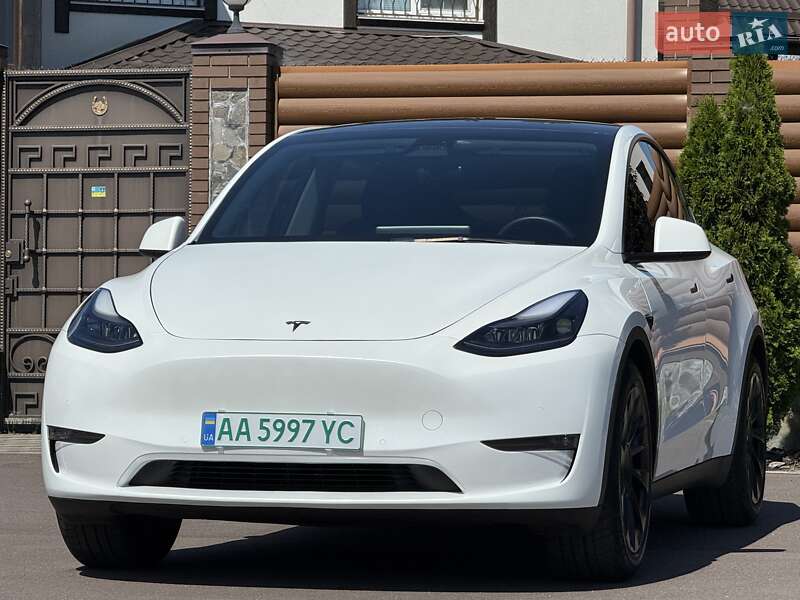 Позашляховик / Кросовер Tesla Model Y 2022 в Києві