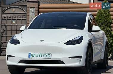 Позашляховик / Кросовер Tesla Model Y 2022 в 