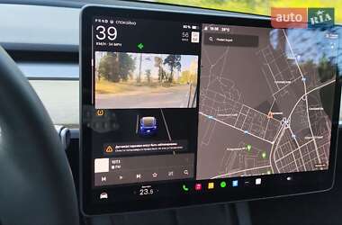 Позашляховик / Кросовер Tesla Model Y 2021 в 