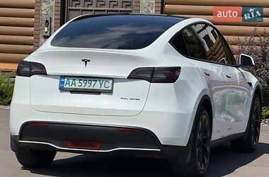 Позашляховик / Кросовер Tesla Model Y 2022 в 