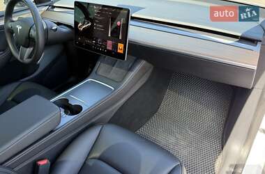 Позашляховик / Кросовер Tesla Model Y 2022 в 