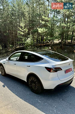 Позашляховик / Кросовер Tesla Model Y 2023 в 