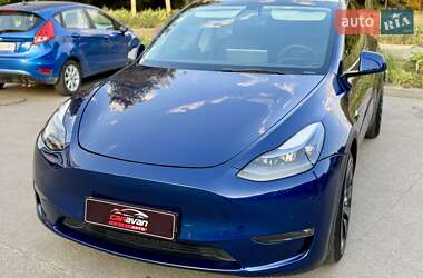 Позашляховик / Кросовер Tesla Model Y 2022 в 